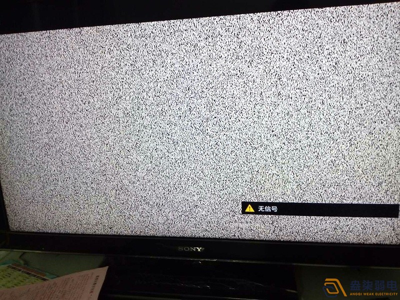 安防监控摄像机出现雪花应该如何处理