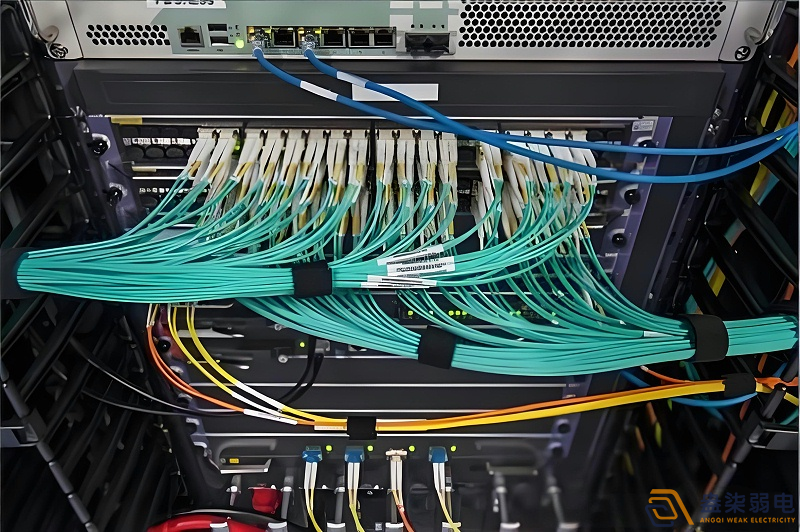 工厂PoE供电弱电系统，简化布线提升运维效率