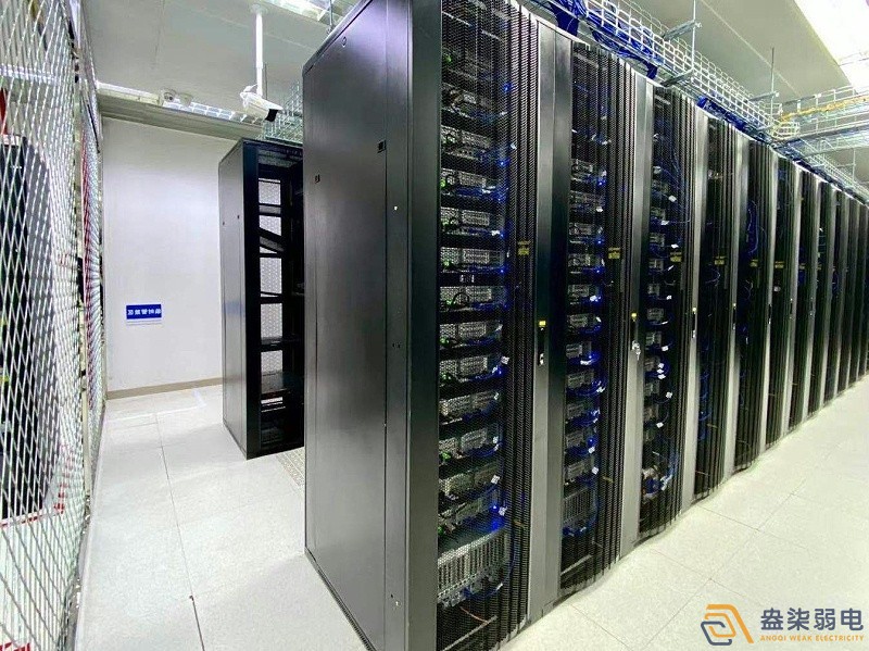 成都弱电—机房照明系统需要考虑些什么？