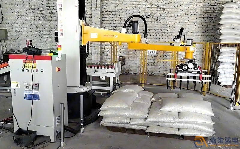 智能机器人—立柱机器人的技术特点 智能机器人—立柱机器人的技术特点