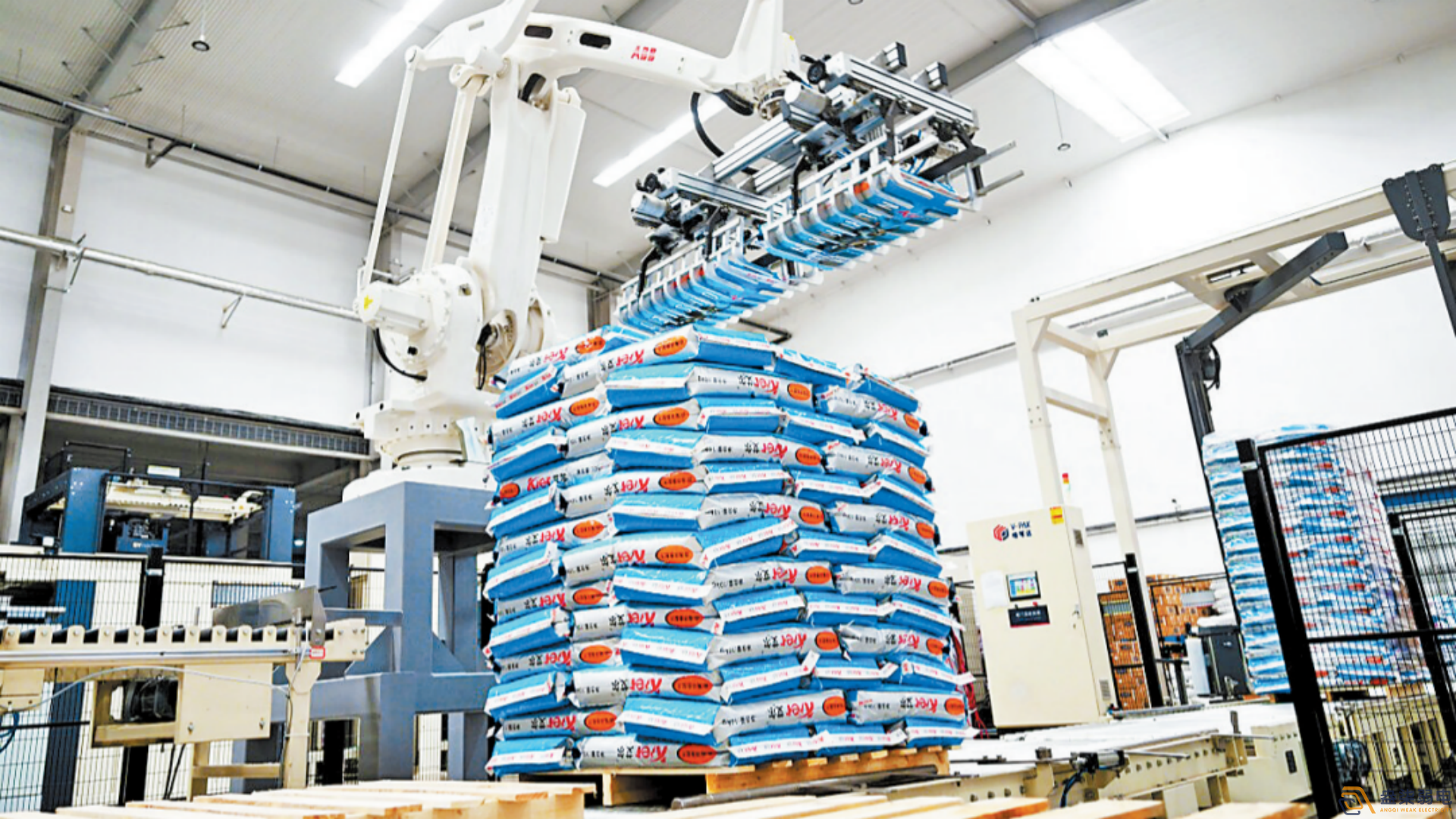 工厂告别人工堆叠！码垛机器人