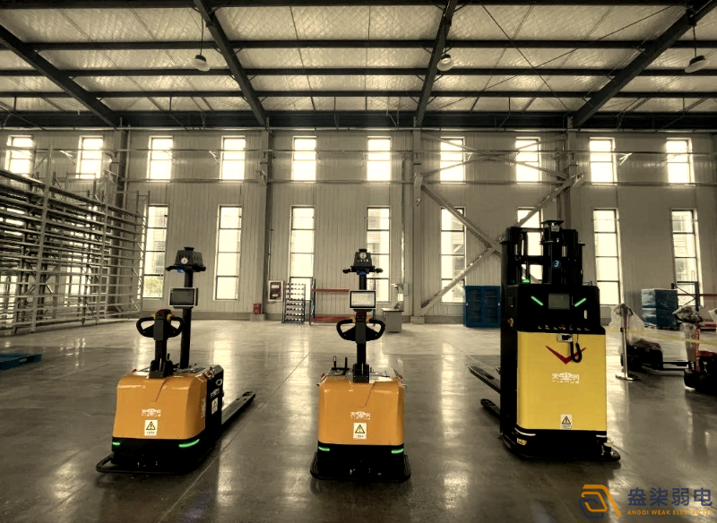 托盘搬运式AGV型号参数及适用场景