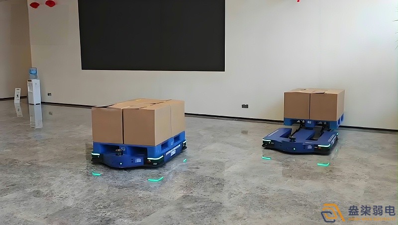 潜伏式AGV自动搬运机器人 潜伏式AGV自动搬运机器人