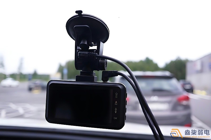 如何选择常见的车载安防监控摄像头？