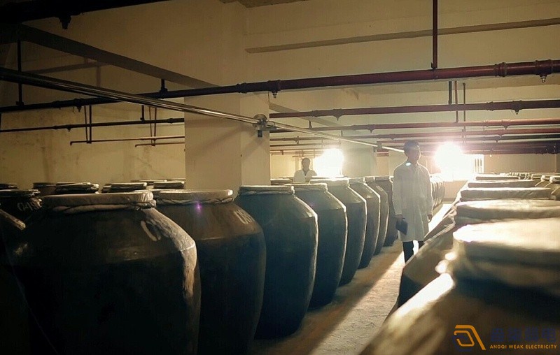 成都盎柒弱电—酒厂窖池测温仪有什么作用？