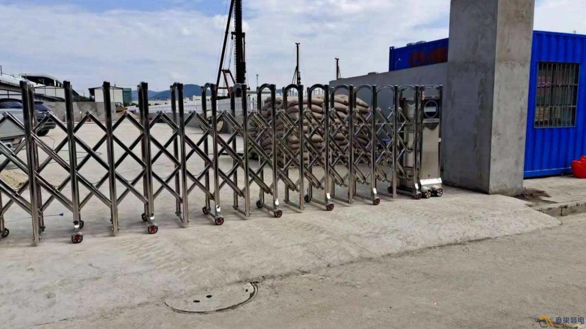 工厂伸缩门的自动化功能怎么实现？